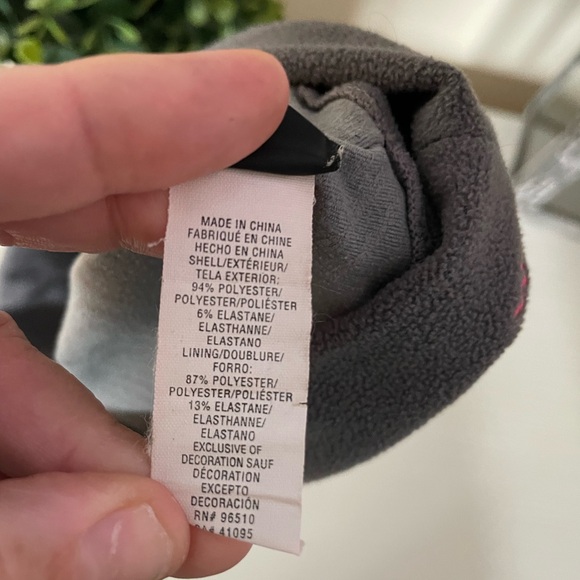 Under Armour Women ColdGear Infrared Storm Blustery Beanie Ponytail Gray pink - Picture 7 of 7